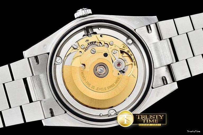 0207 RDD0215D – DayDate 36mm Chic 687